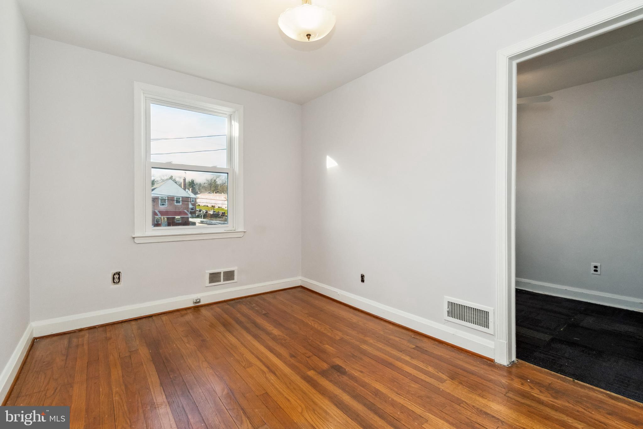 712 Bethnal Road Baltimore, MD 21229 - Photo 9 of 31