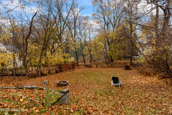 $1,600 | 6 Blakley Court, Unit 2, Troy, NY 12180