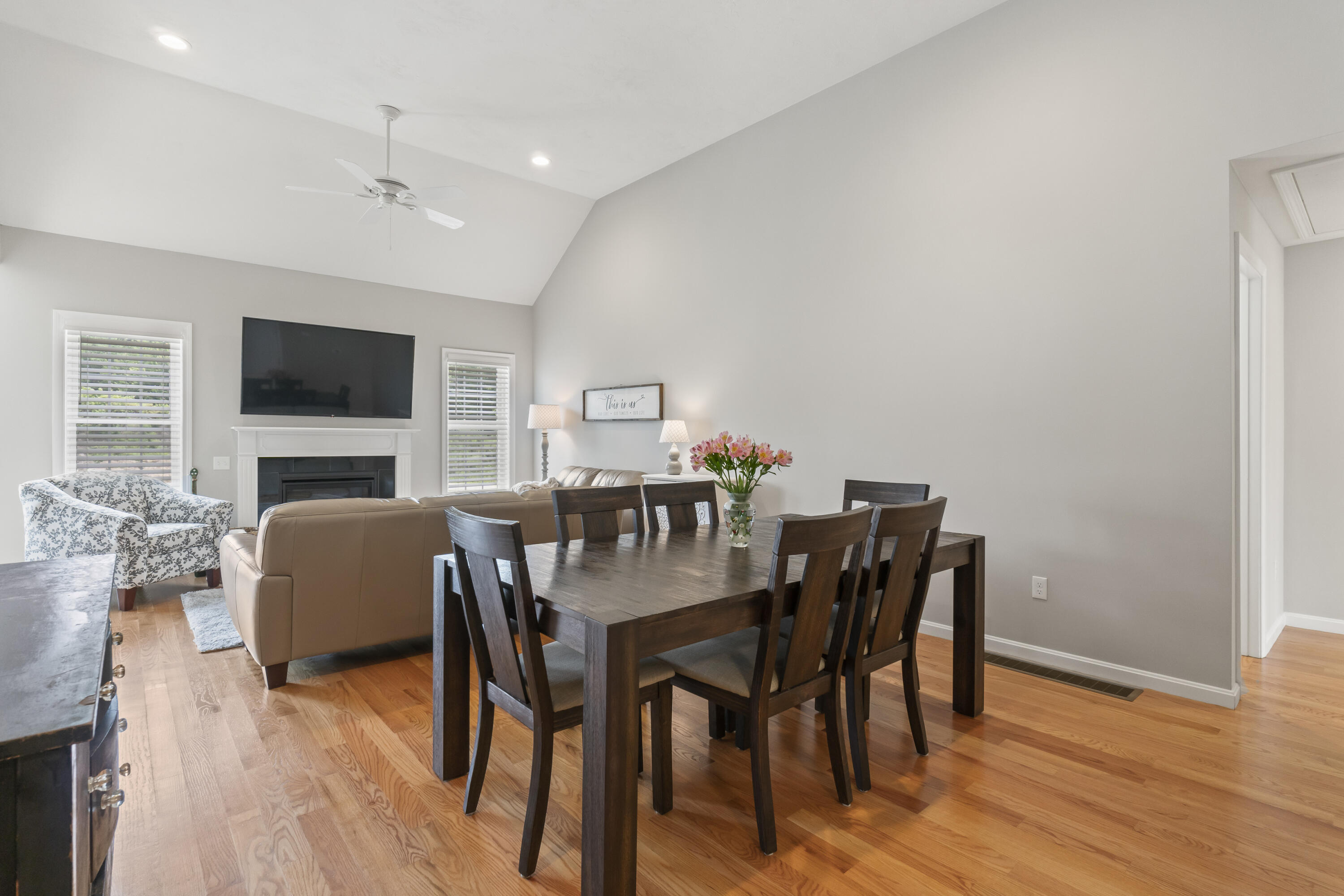 239 Clubhouse Road, Unit 76 Wells, ME 04090 - Photo 29 of 50 Dining Space