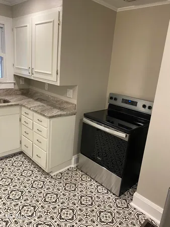 $1,000 | 315 Oak Grove Avenue, Greeneville, TN 37745