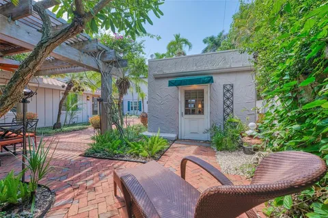 $1,545,000 | 3838 Flores Avenue, Sarasota, FL 34239