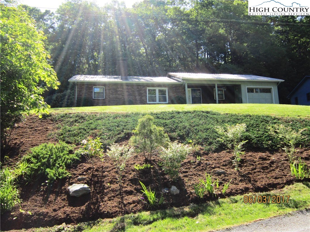 107 Overlook Drive Boone, NC 28607 - Photo 1 of 18 Gallery Image 1