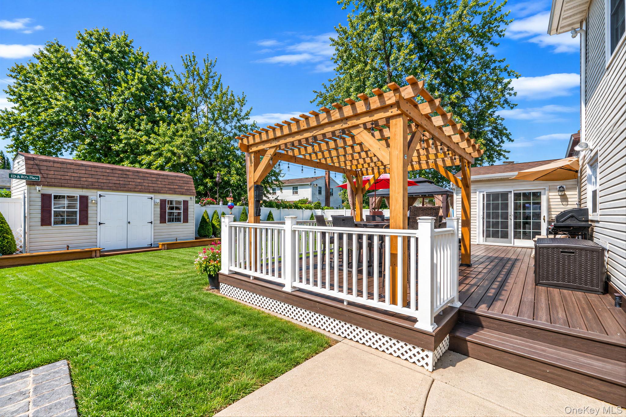 16 Salem Road Hicksville, NY 11801 - Photo 45 of 50 Gallery Image 45