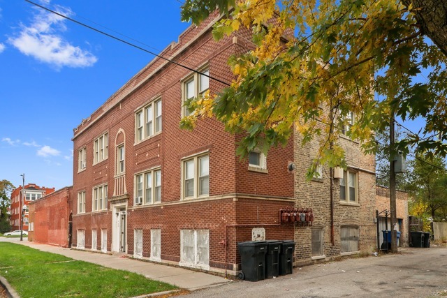 4239 West Cermak Road Chicago, IL 60623 - Photo 2 of 11