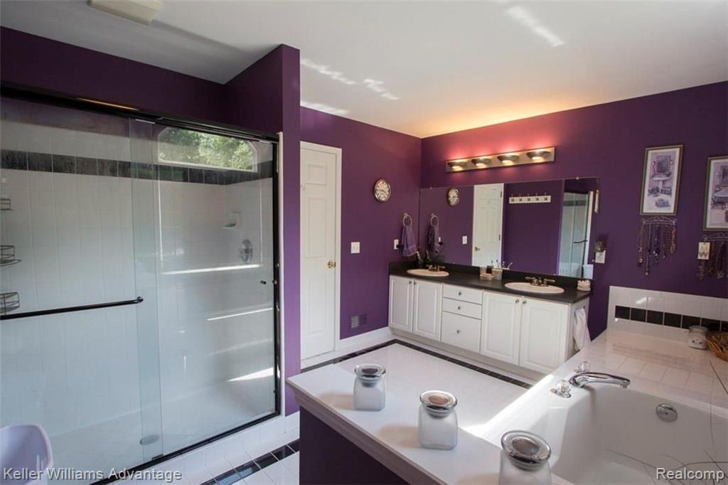 1631 Cardinal Ridge West Bloomfield, MI 48324 - Photo 13 of 32 Gallery Image 13