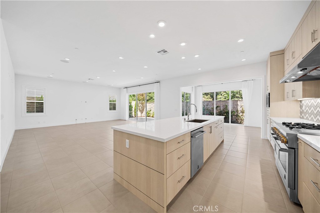 360 Riverbend Lake Forest, CA 92630 - Photo 19 of 75