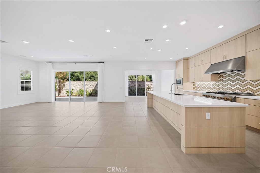 360 Riverbend Lake Forest, CA 92630 - Photo 8 of 75