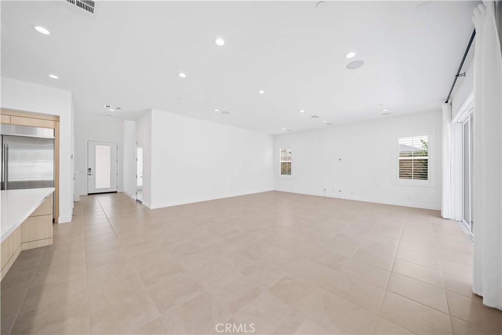 360 Riverbend Lake Forest, CA 92630 - Photo 10 of 75