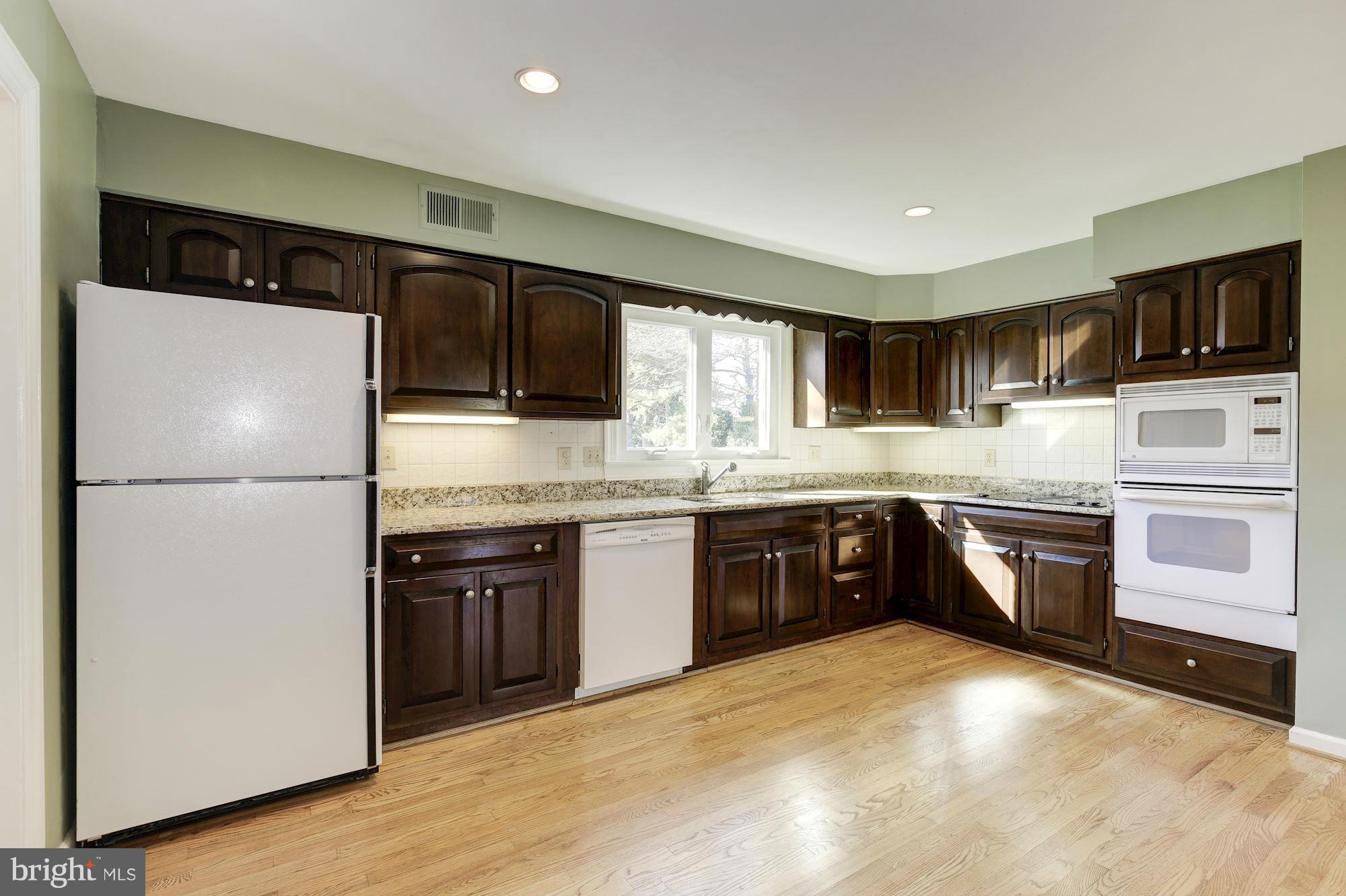 8224 Reservoir Road Fulton, MD 20759 - Photo 5 of 30 Kitchen