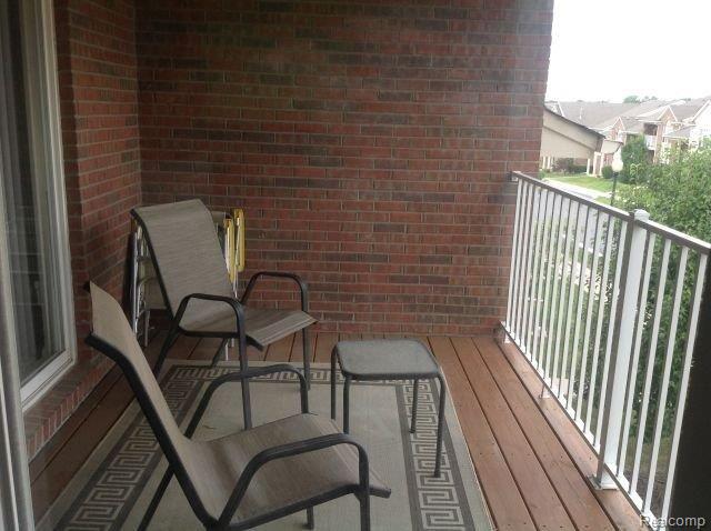 1875 Flagstone Circle Rochester, MI 48307 - Photo 12 of 13 terrace.jpg