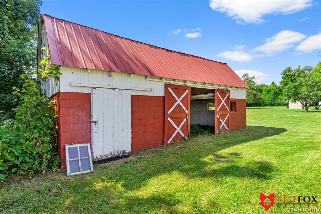 13425 North Lewis Road Clio, MI 48420 - Photo 13 of 45
