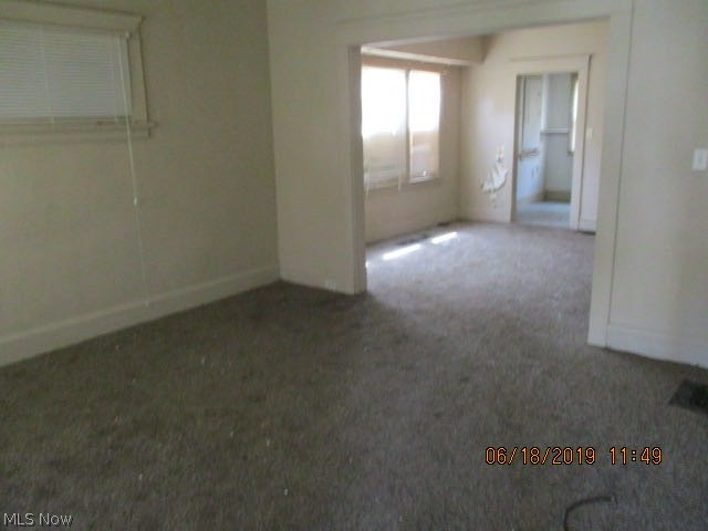 13504 Garden Road Cleveland, OH 44112 - Photo 2 of 10