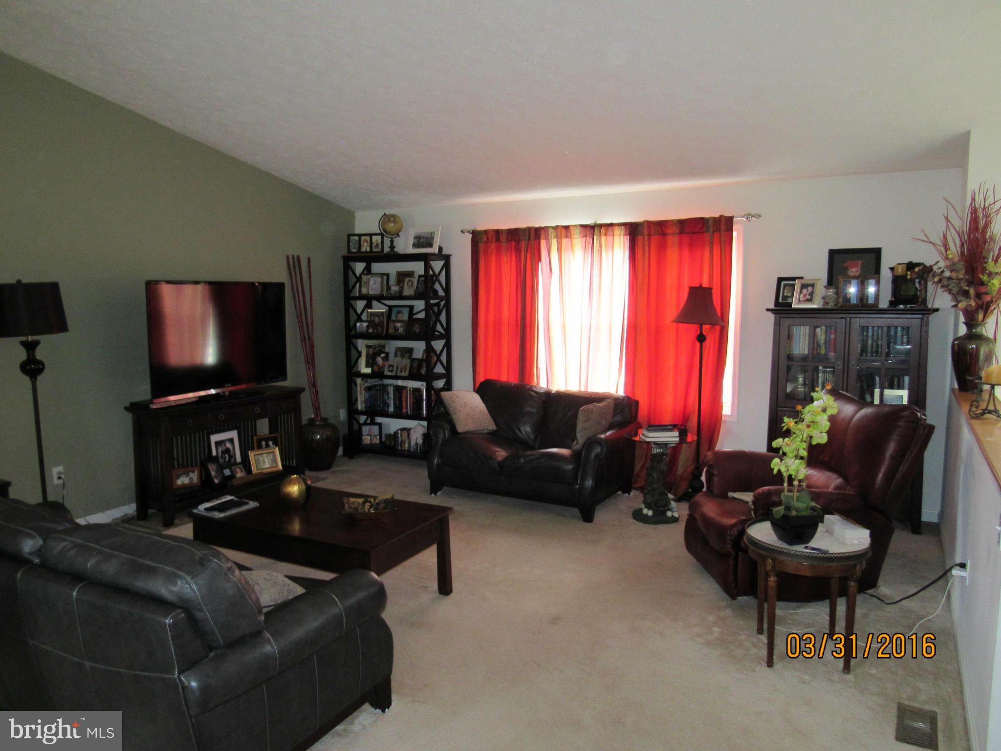110 Britton Drive Rising Sun, MD 21911 - Photo 4 of 20 Living Room