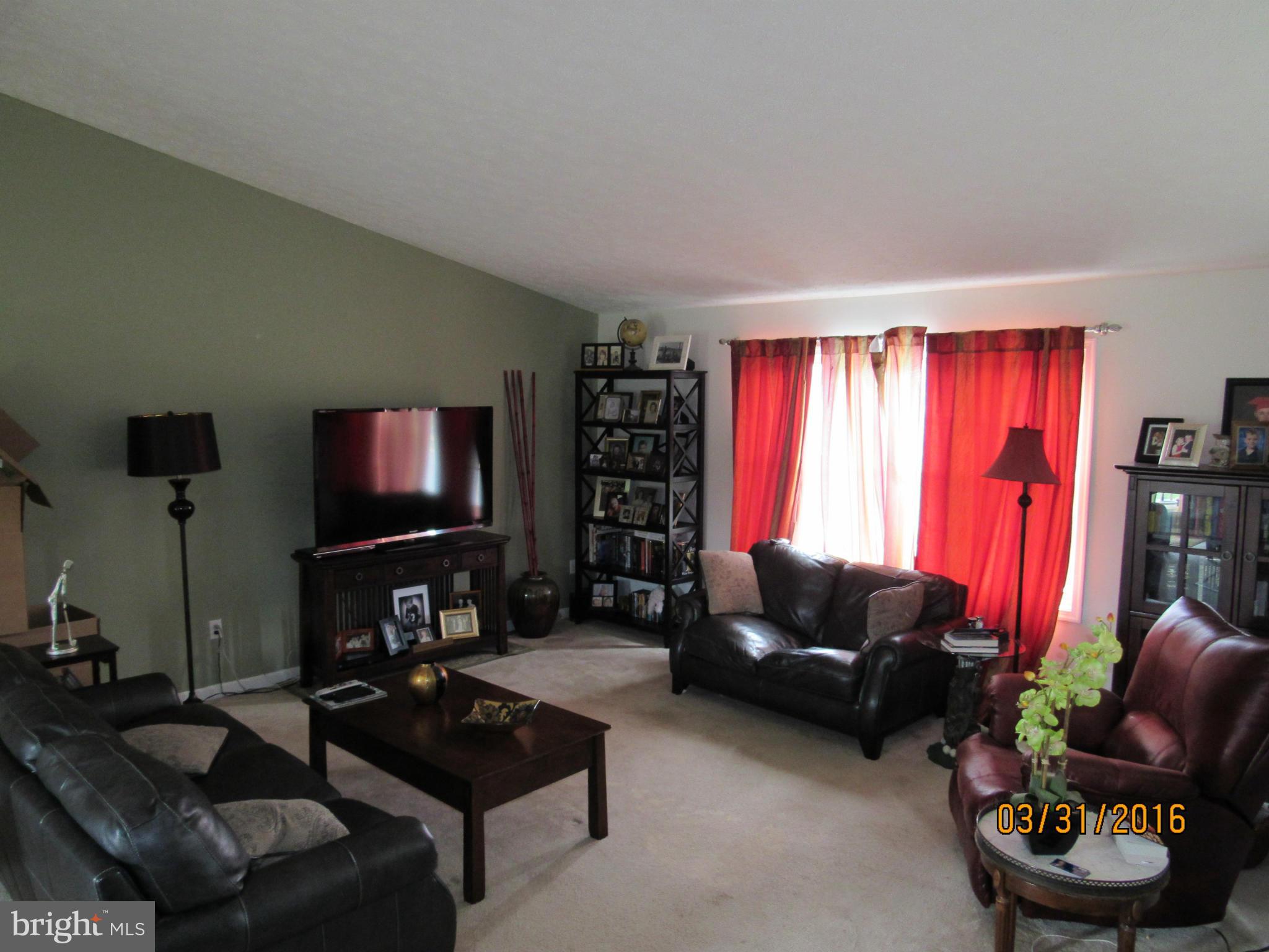 110 Britton Drive Rising Sun, MD 21911 - Photo 5 of 20 Living Room