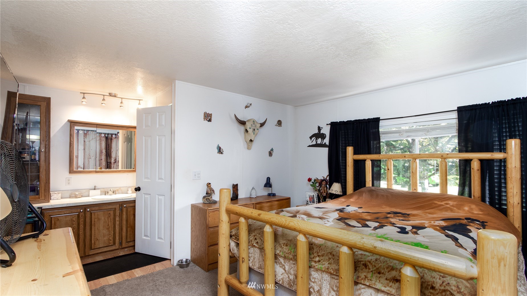 9824 Mullen Road Southeast Olympia, WA 98513 - Photo 11 of 19 Gallery Image 11