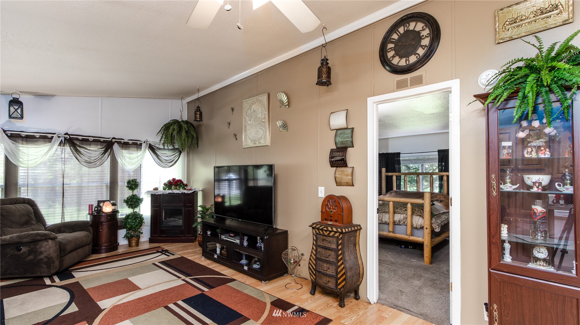 9824 Mullen Road Southeast Olympia, WA 98513 - Photo 10 of 19 Gallery Image 10