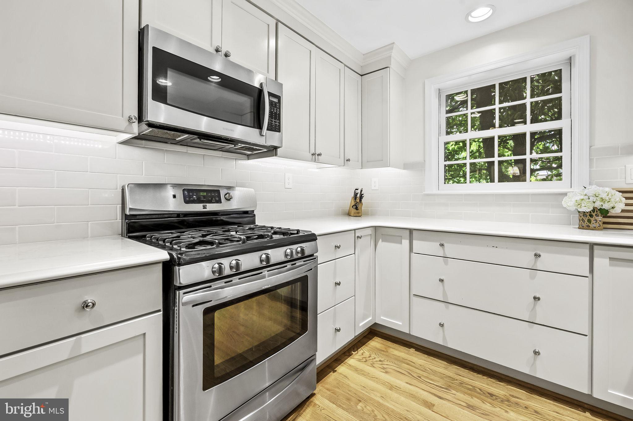 203 St Dunstans Road Baltimore, MD 21212 - Photo 14 of 49