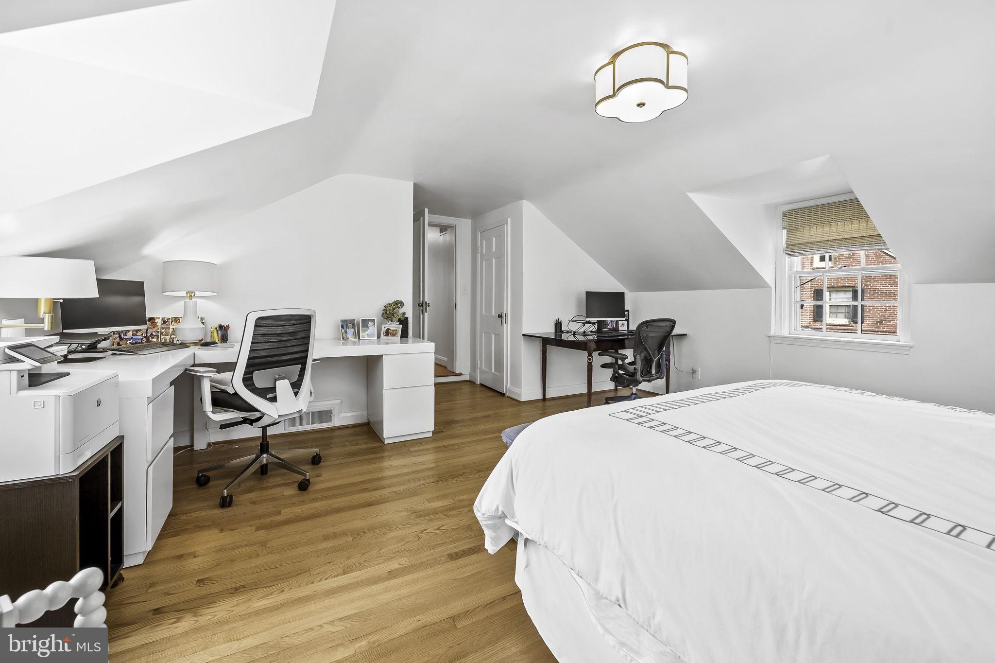 203 St Dunstans Road Baltimore, MD 21212 - Photo 32 of 49