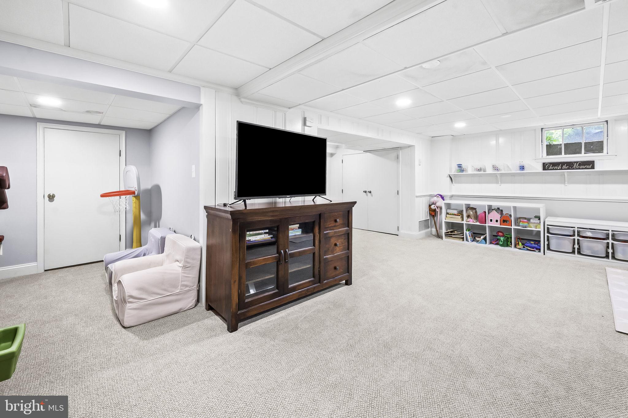 203 St Dunstans Road Baltimore, MD 21212 - Photo 35 of 49