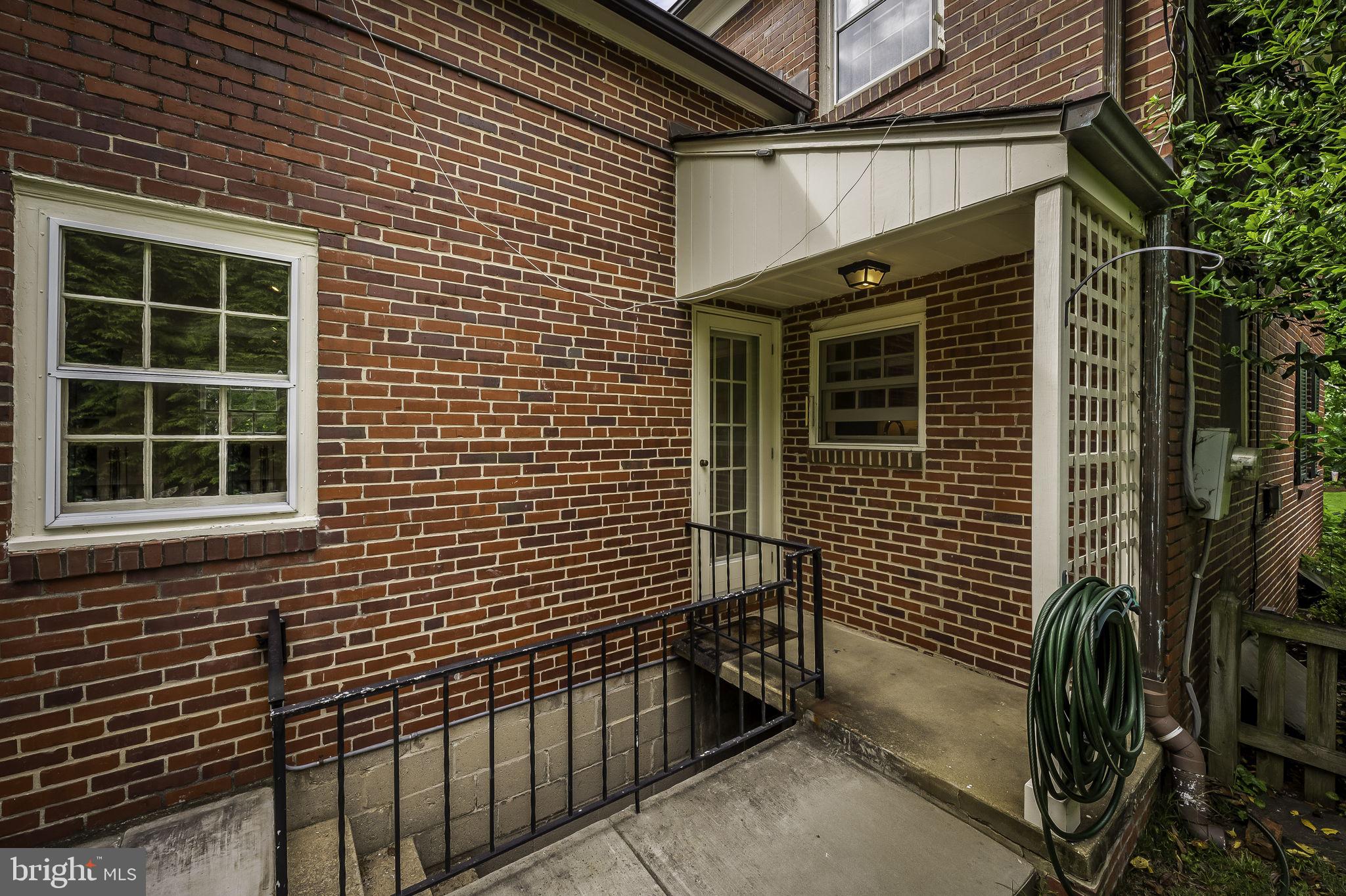 203 St Dunstans Road Baltimore, MD 21212 - Photo 37 of 49