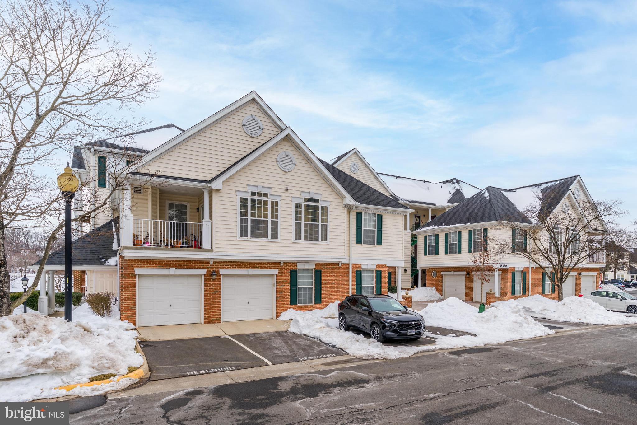 25280 Lake Shore Square, Unit 102 Chantilly, VA 20152 - Photo 5 of 9