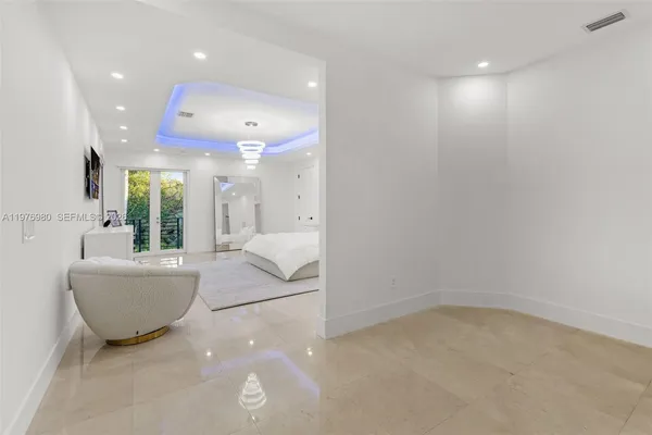 $5,690,000 | 6290 Southwest 130th Terrace, Pinecrest, FL 33156
