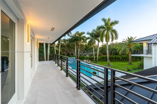 $5,690,000 | 6290 Southwest 130th Terrace, Pinecrest, FL 33156