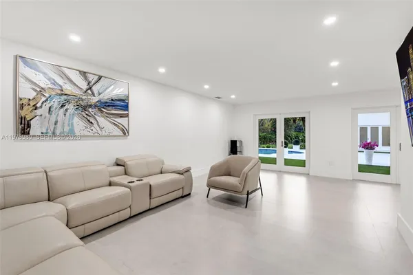 $5,690,000 | 6290 Southwest 130th Terrace, Pinecrest, FL 33156