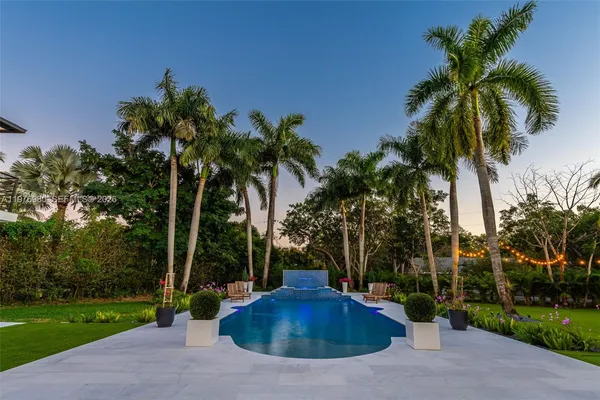 $5,690,000 | 6290 Southwest 130th Terrace, Pinecrest, FL 33156