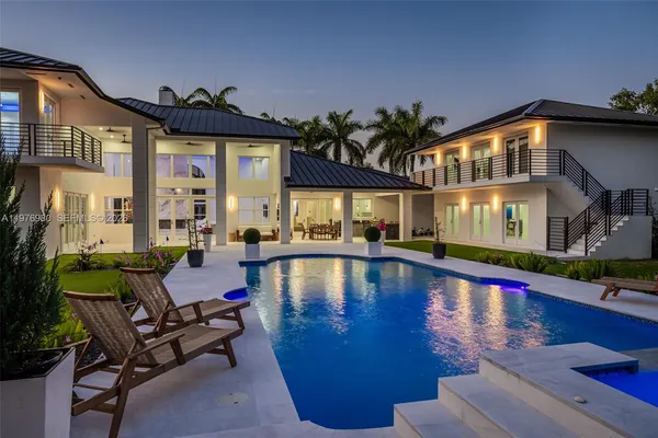 $5,690,000 | 6290 Southwest 130th Terrace, Pinecrest, FL 33156