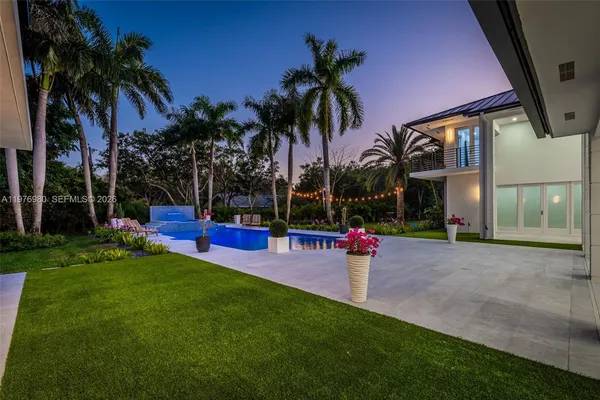 $5,690,000 | 6290 Southwest 130th Terrace, Pinecrest, FL 33156