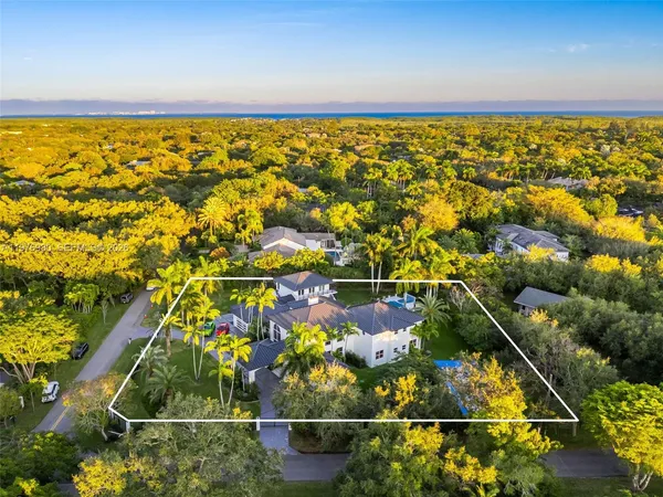 $5,690,000 | 6290 Southwest 130th Terrace, Pinecrest, FL 33156