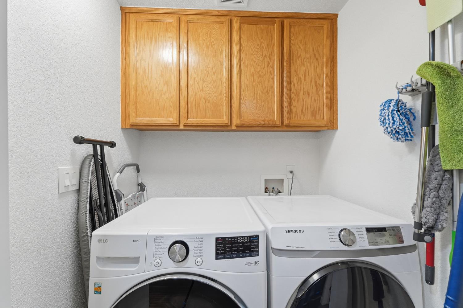 3409 Friar Tuck Way Modesto, CA 95355 - Photo 38 of 46 a utility room with dryer and washer