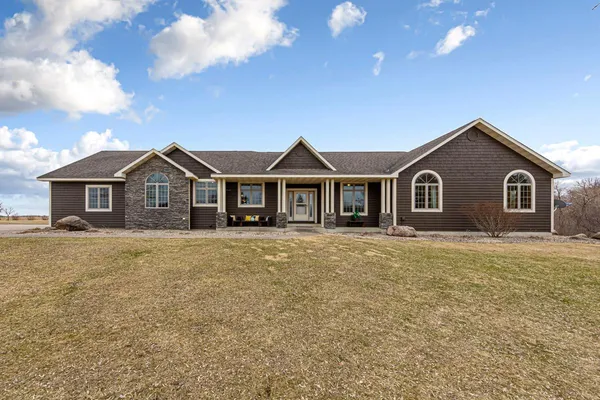 $769,000 | 13461 Southwest 72nd Avenue, New Richland, MN 56072