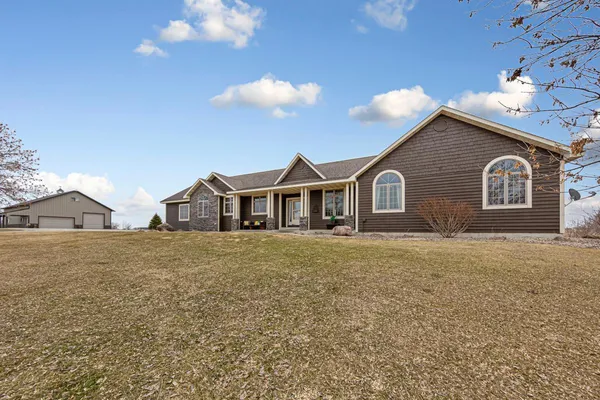 $764,000 | 13461 Southwest 72nd Avenue, New Richland, MN 56072