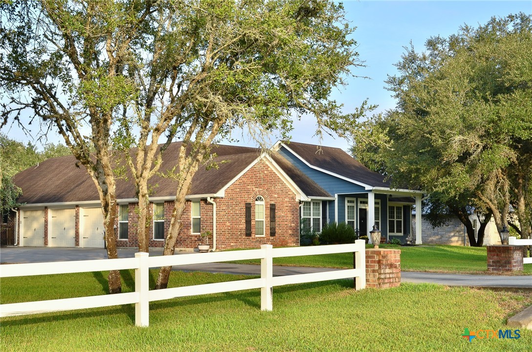 91 Pura Vida Road Inez, TX 77968 - Photo 2 of 36 Gallery Image 2