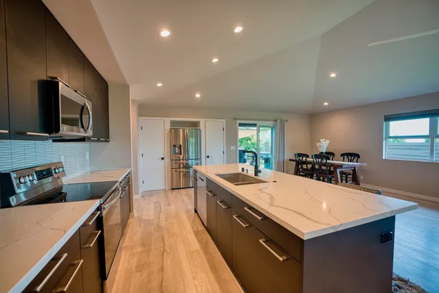 $1,088,000 | 73-958 Kukuinui Place, Kailua-Kona, HI 96740