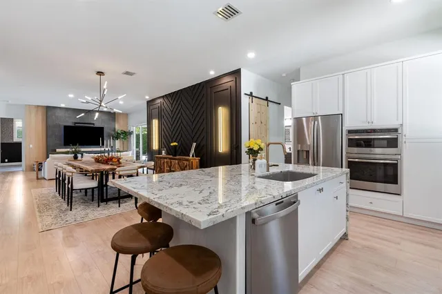 $1,162,500 | 15924 Southwest 61st Court, Davie, FL 33331