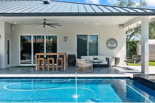 $1,162,500 | 15924 Southwest 61st Court, Davie, FL 33331