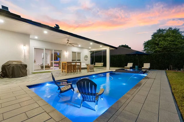 $1,162,500 | 15924 Southwest 61st Court, Davie, FL 33331