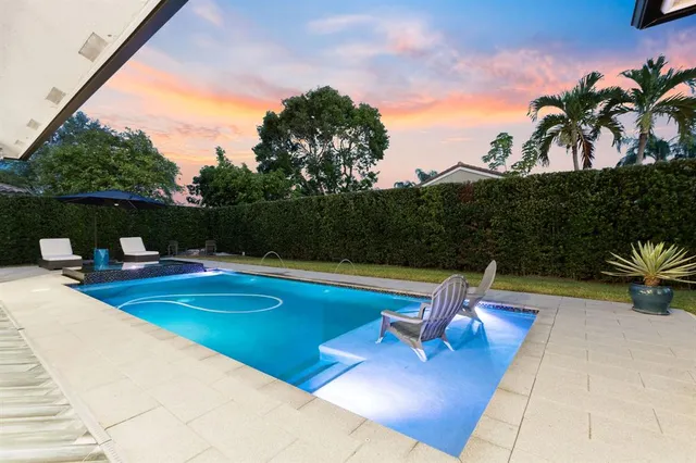 $1,162,500 | 15924 Southwest 61st Court, Davie, FL 33331