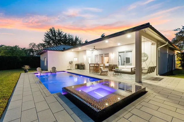 $1,162,500 | 15924 Southwest 61st Court, Davie, FL 33331