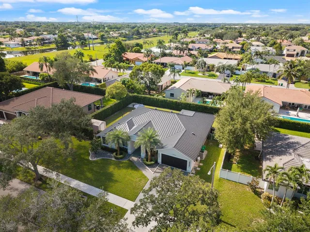 $1,162,500 | 15924 Southwest 61st Court, Davie, FL 33331