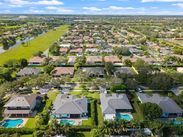 $1,162,500 | 15924 Southwest 61st Court, Davie, FL 33331