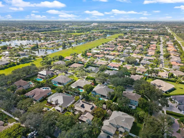 $1,162,500 | 15924 Southwest 61st Court, Davie, FL 33331