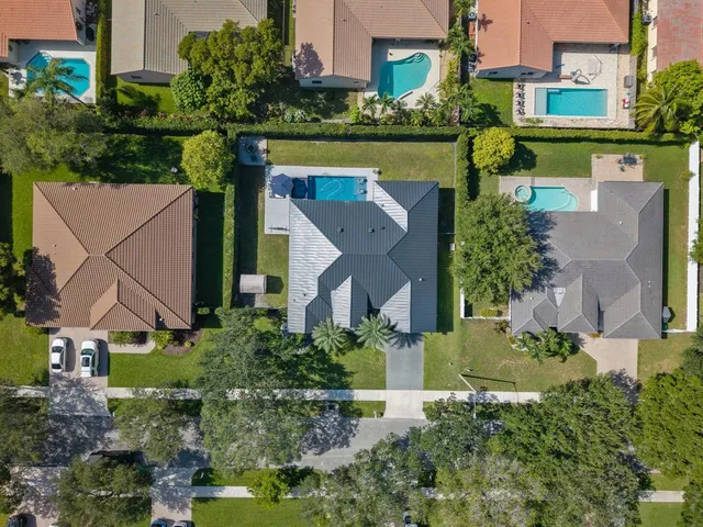 $1,162,500 | 15924 Southwest 61st Court, Davie, FL 33331