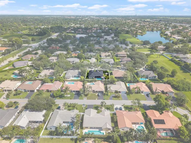 $1,162,500 | 15924 Southwest 61st Court, Davie, FL 33331