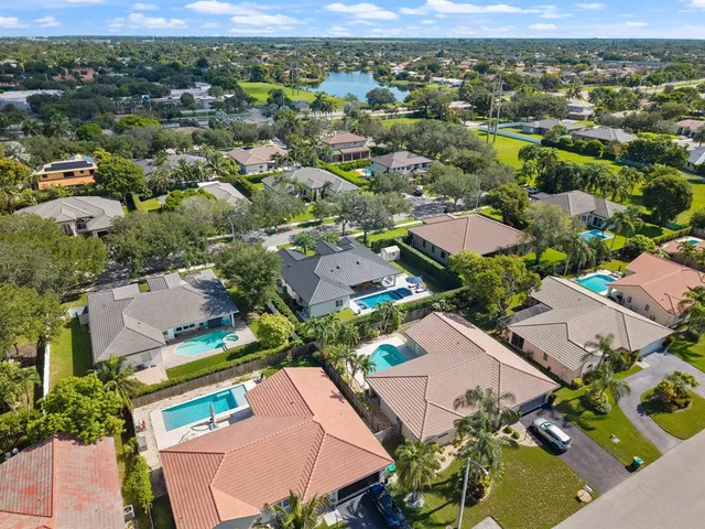 $1,162,500 | 15924 Southwest 61st Court, Davie, FL 33331