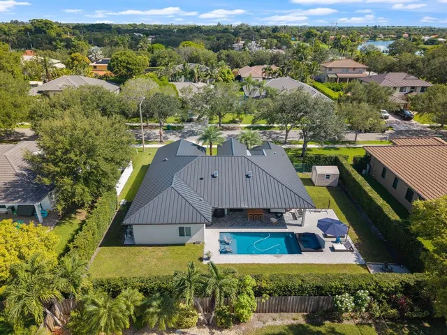 $1,162,500 | 15924 Southwest 61st Court, Davie, FL 33331