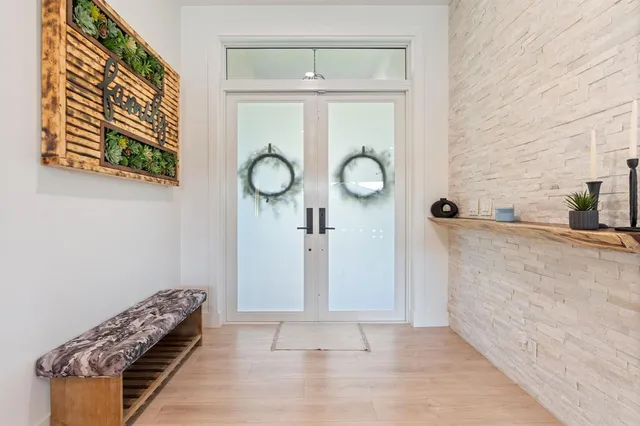 $1,162,500 | 15924 Southwest 61st Court, Davie, FL 33331